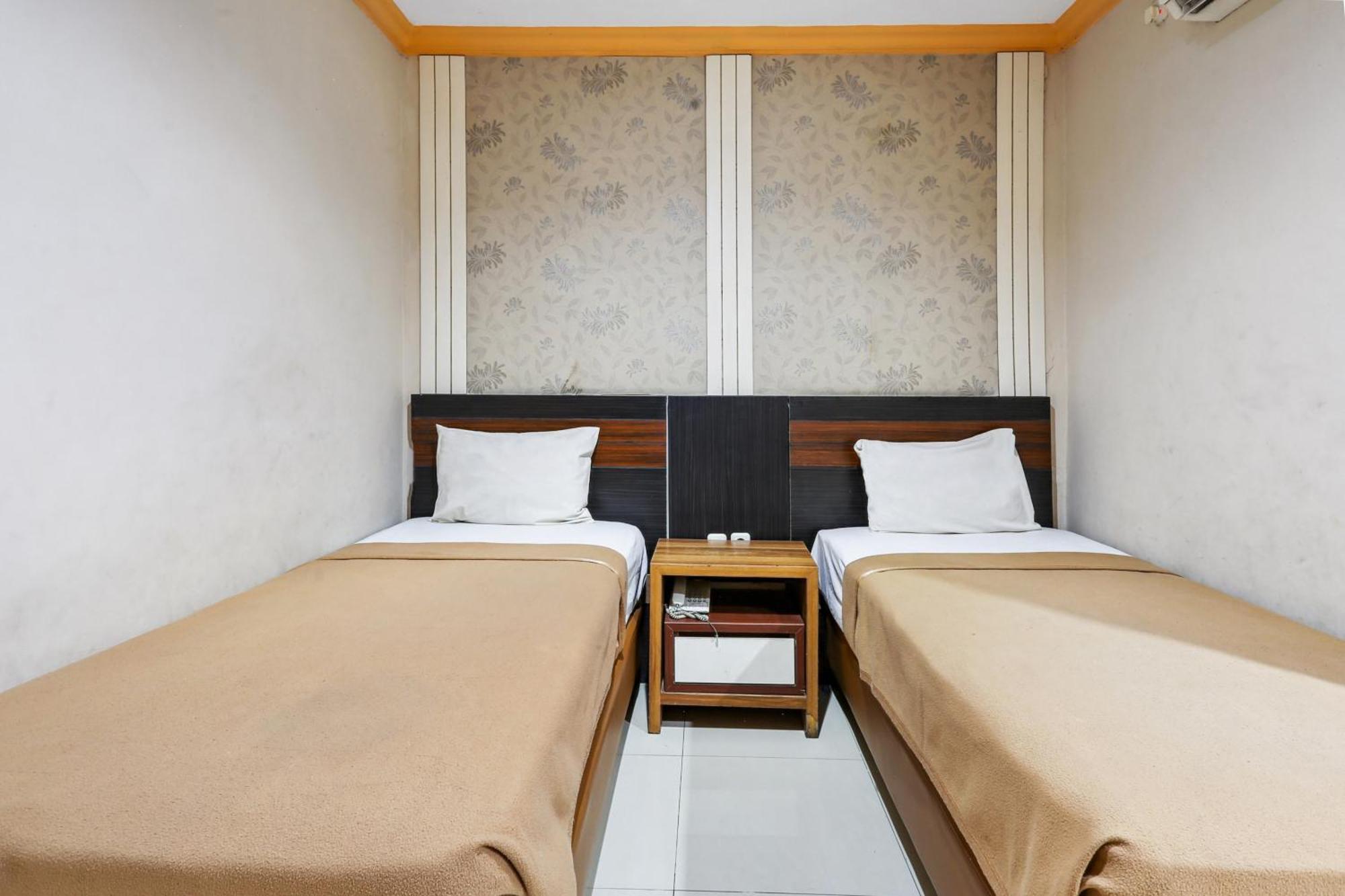 Collection O 93163 Hotel Grand Kartika Parepare Extérieur photo